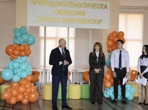 Премиерът Желязков: Над половин милиард лева инвестиции в над 2200 STEM центъра в страната