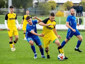 Дербито на еднаквия баланс: Черноломец (Попово) приема Волов Шумен